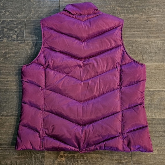 Eddie Bauer Purple Down Filled Puffer Vest Sz XL - Picture 2 of 7